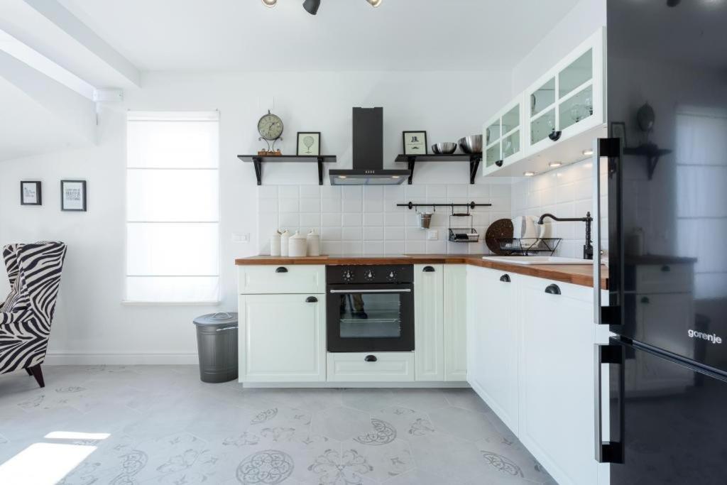 Apartments Villa Capitano 믈리니 외부 사진