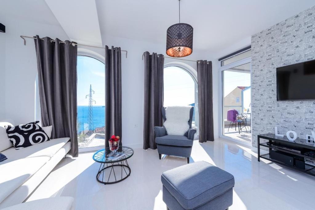 Apartments Villa Capitano 믈리니 외부 사진