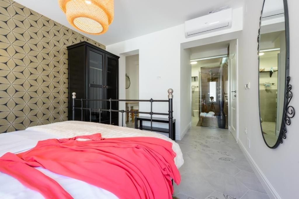 Apartments Villa Capitano 믈리니 외부 사진