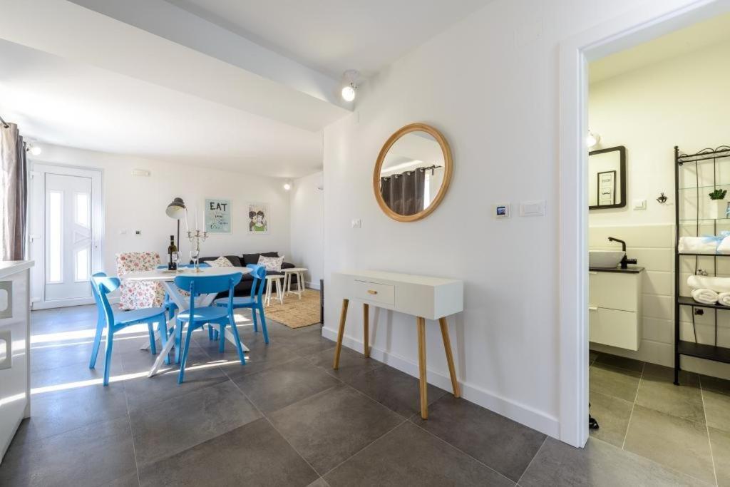 Apartments Villa Capitano 믈리니 객실 사진